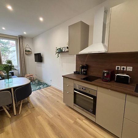 Ferienwohnung Elegant T2 A Bron, Tramway A 2Min, Box Parking, 4Personnes Exterior foto