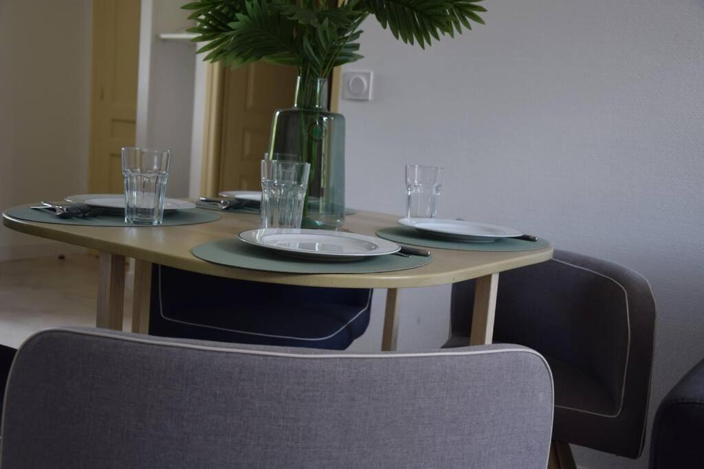 Ferienwohnung Elegant T2 A Bron, Tramway A 2Min, Box Parking, 4Personnes Exterior foto