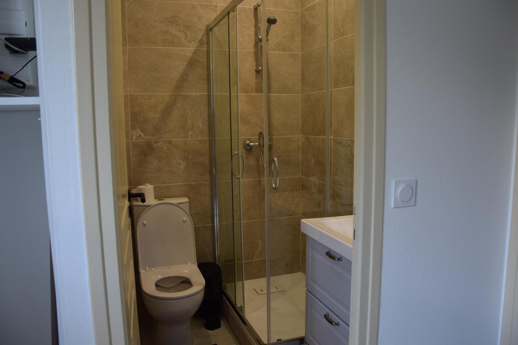 Ferienwohnung Elegant T2 A Bron, Tramway A 2Min, Box Parking, 4Personnes Exterior foto