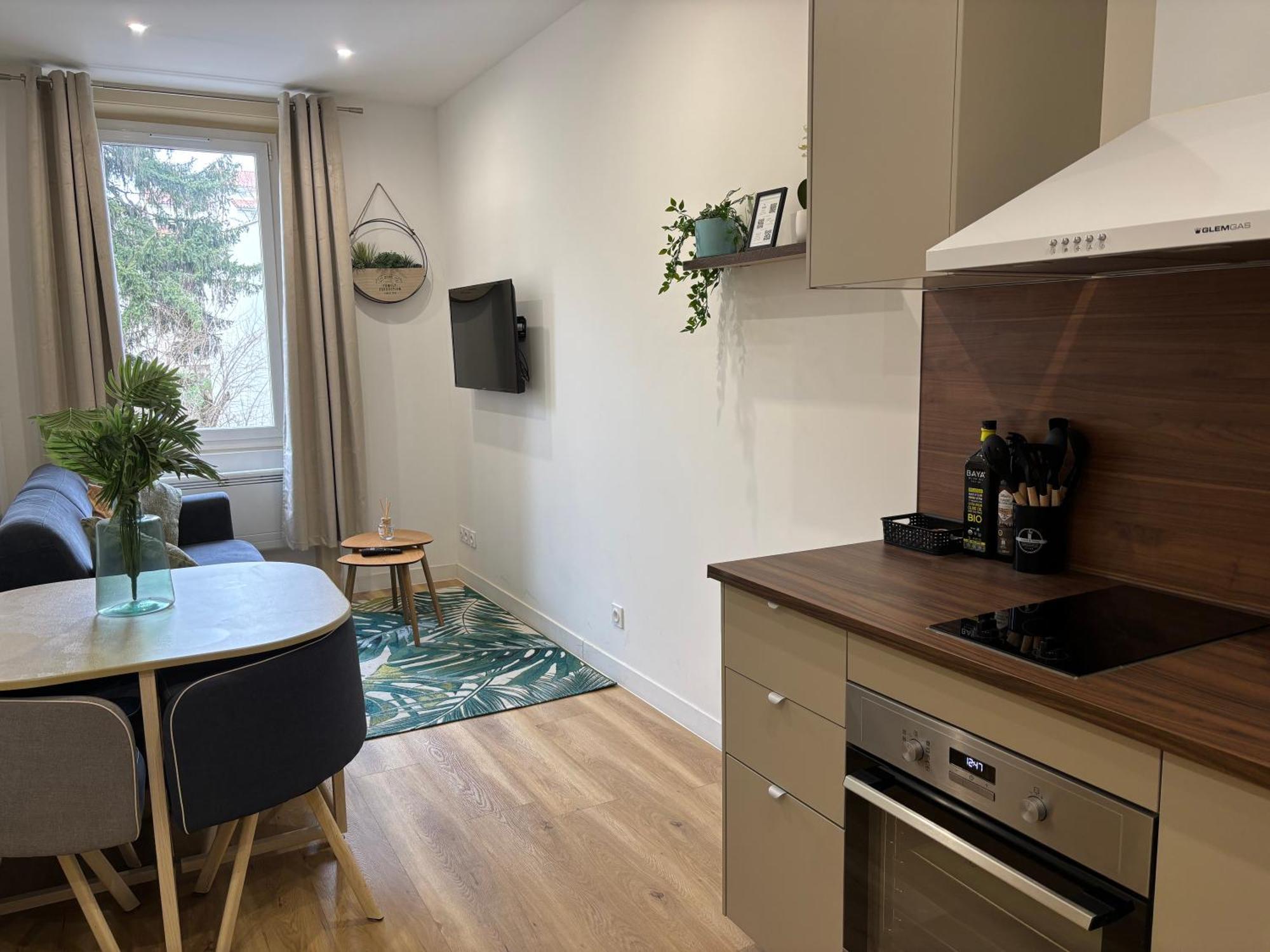 Ferienwohnung Elegant T2 A Bron, Tramway A 2Min, Box Parking, 4Personnes Exterior foto